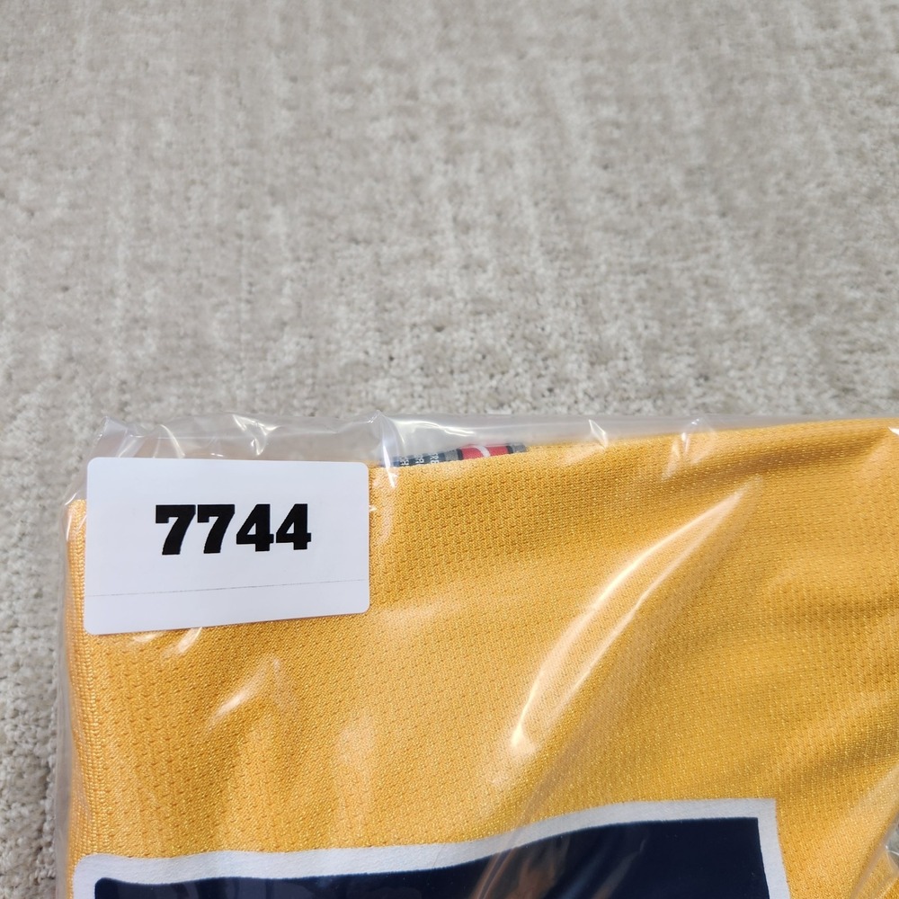 WVU Mountaineers Jersey Women Large Nike Tavon Austin Yellow Dri Fit NCAA - Picture 11 of 11